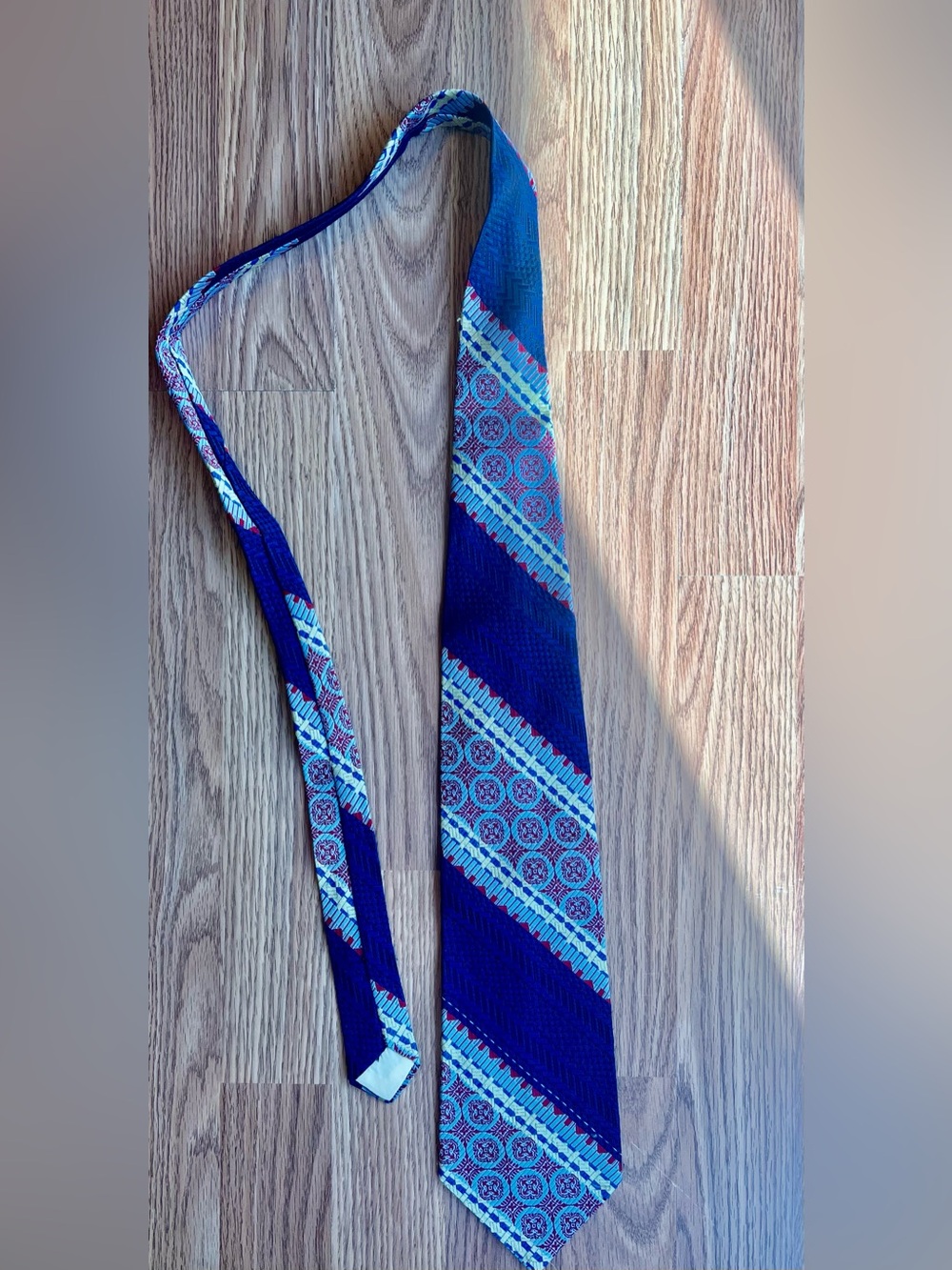 Gino Gucci Vintage Classic Blue Patterned Men's Tie